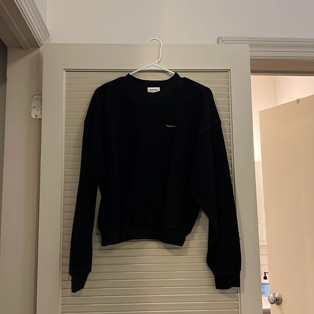 madhappy sweatshirt fits M/L